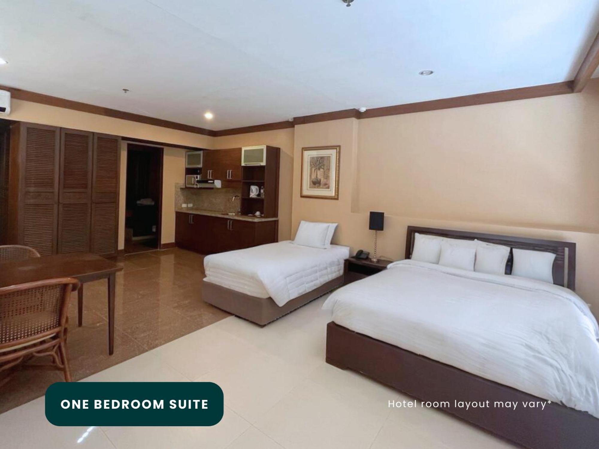 Coralpoint Gardens Suites & Residences Lapu-Lapu City Exterior photo